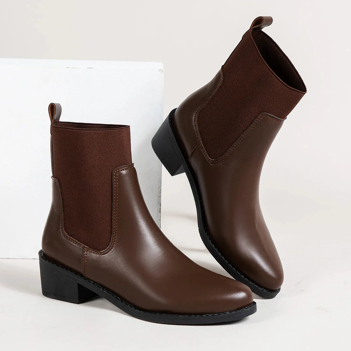 Chunky Heel Chelsea Boots for Women – Stylish & Comfortable