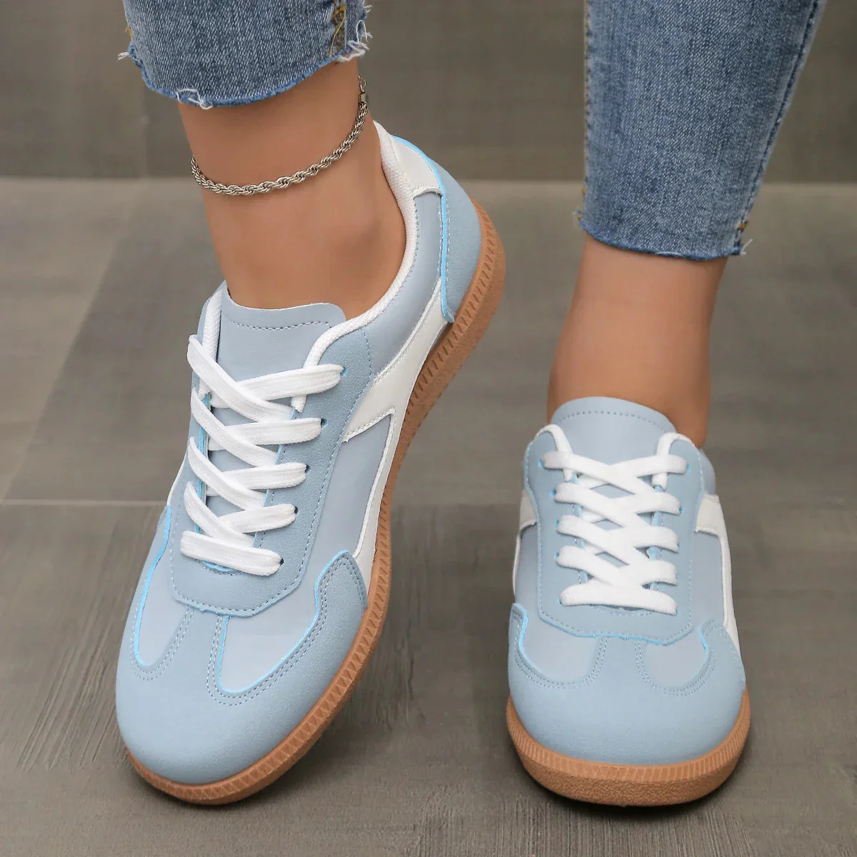 Color Block Lace-Up Sneakers for Women – Stylish Casual Comfort - Image 4