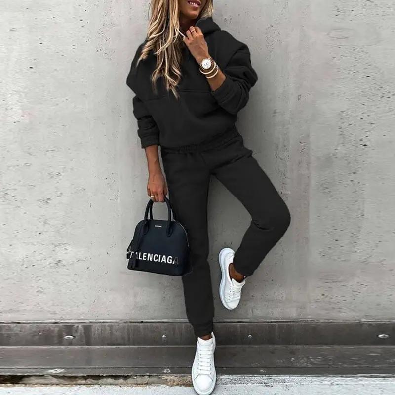 Cozy Hoodie and Jogger Set for Women – Effortless Style & Comfort
