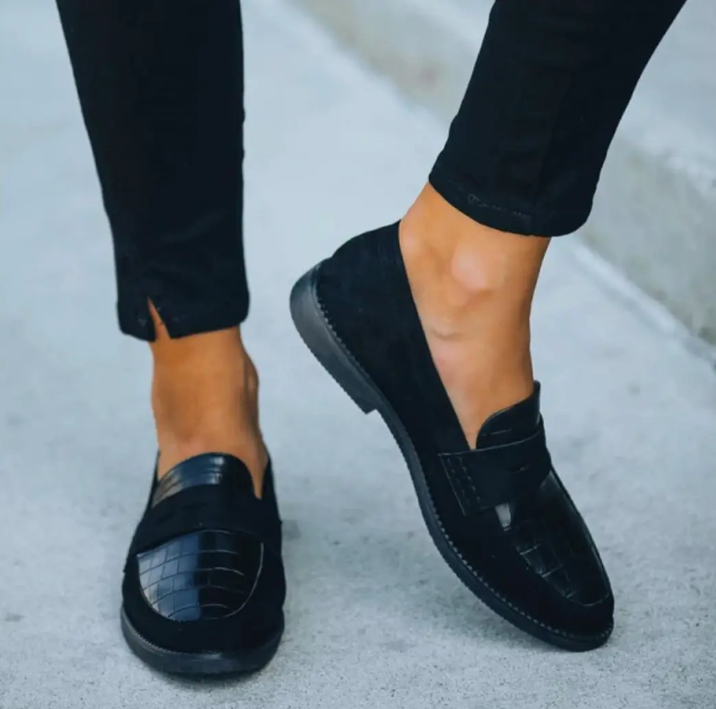 Croc-Embossed Slip-On Loafers for Women – Chic & Comfortable - Image 3