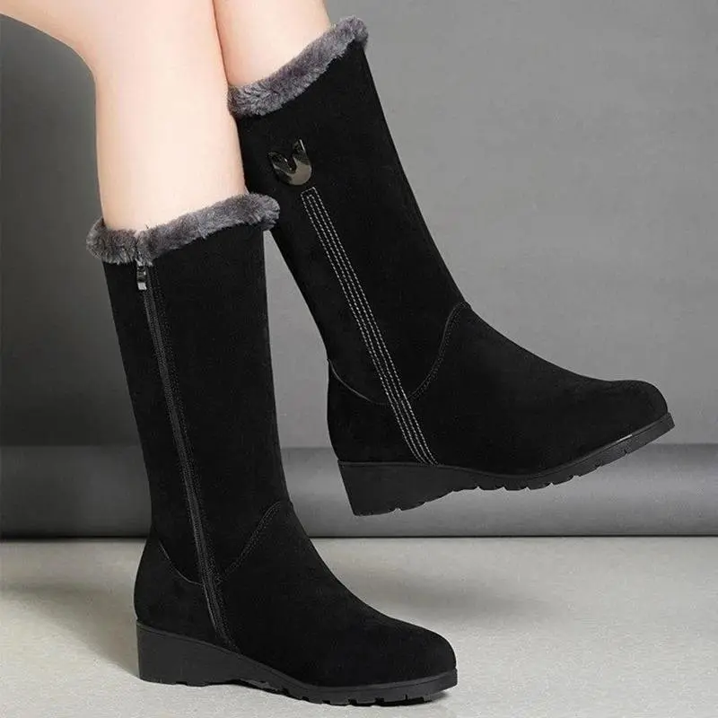 Mid-Calf Suede Boots for Women – Stylish & Warm - Image 3