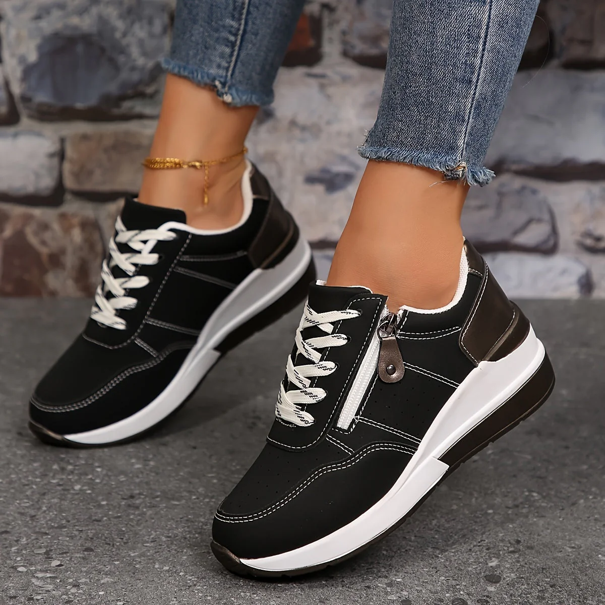 Perforated Low-Top Sneakers for Women – Stylish & Comfortable - Image 4