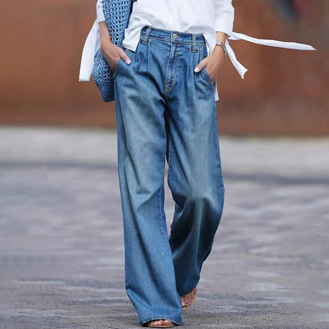 Pleated Wide-Leg Jeans for Women – Stylish & Comfortable