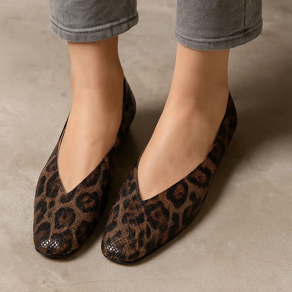 Pointed Toe Leopard Flats for Women – Stylish Casual Comfort