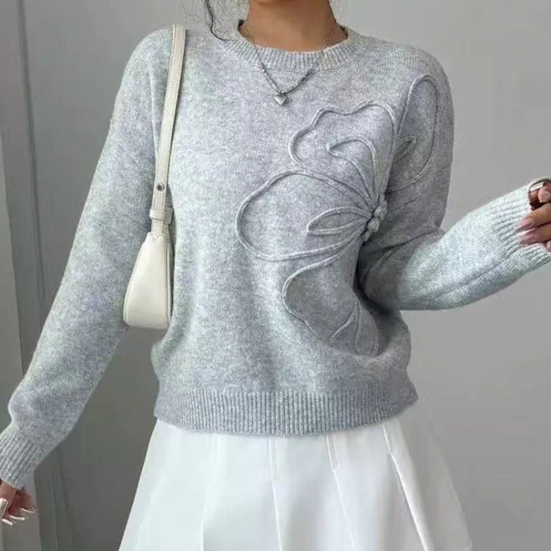 Relaxed Fit Embossed Floral Pullover Sweater for Women – Cozy & Stylish Design - Image 4