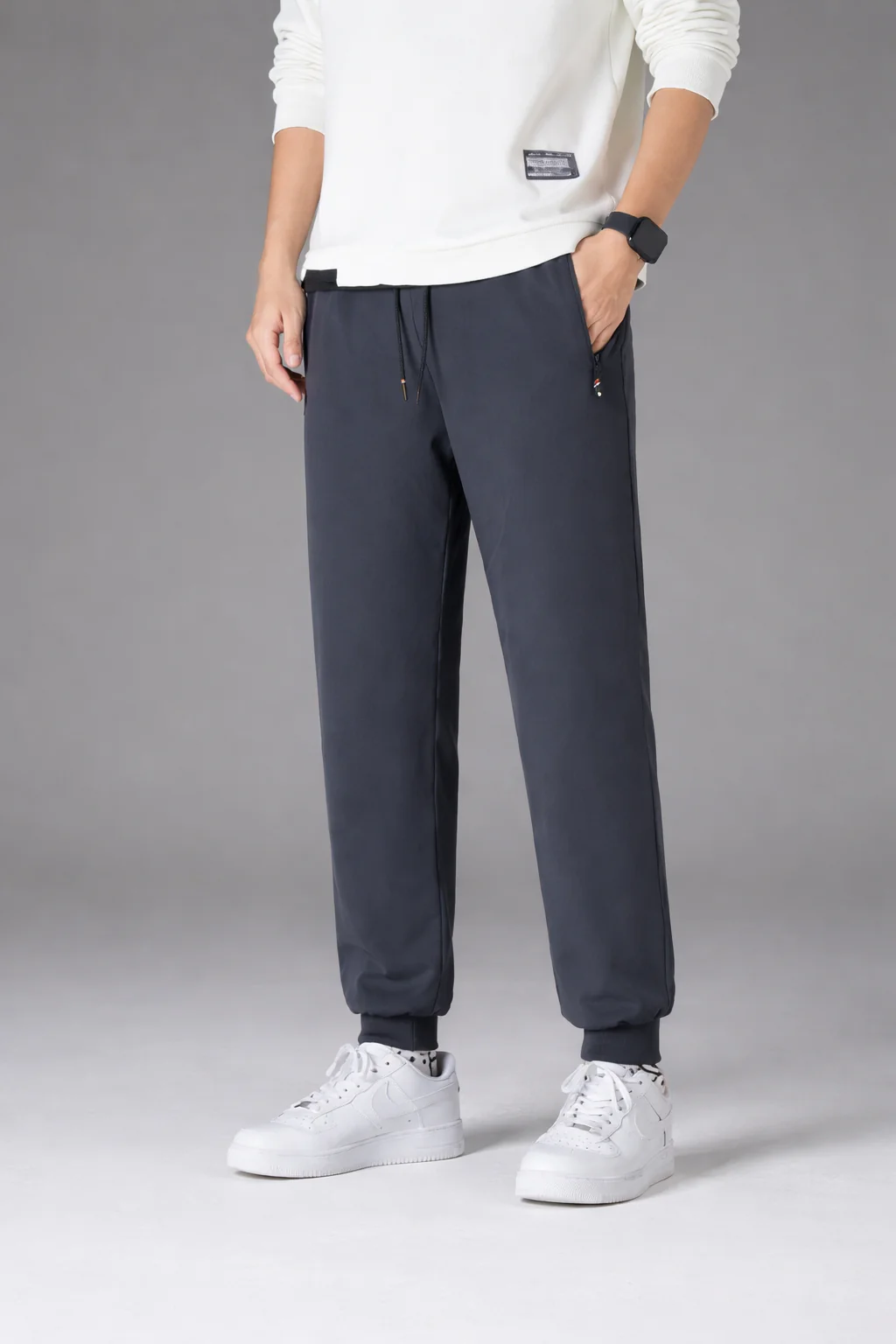 Men’s Thermal Fleece-Lined Joggers – Windproof – Drawstring Waist – Ankle Cuff Design