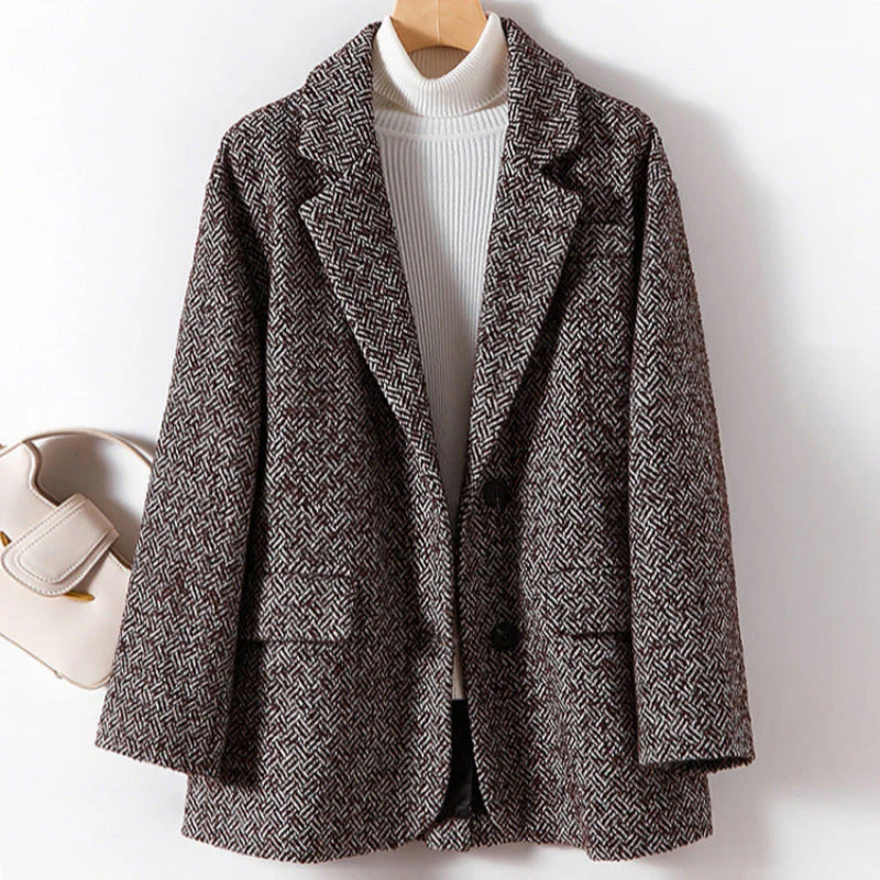 Relaxed Fit Geometric Blazer for Women – Stylish & Comfortable Design - Image 2