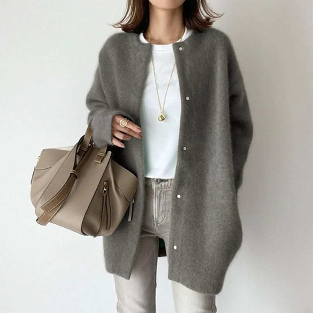 Relaxed Fit Wool Mid-Thigh Cardigan for Women – Cozy Casual Warmth - Image 4