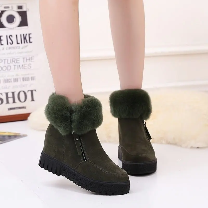 Short Winter Boots for Women – Stylish & Comfortable with Integrated Heel - Image 2