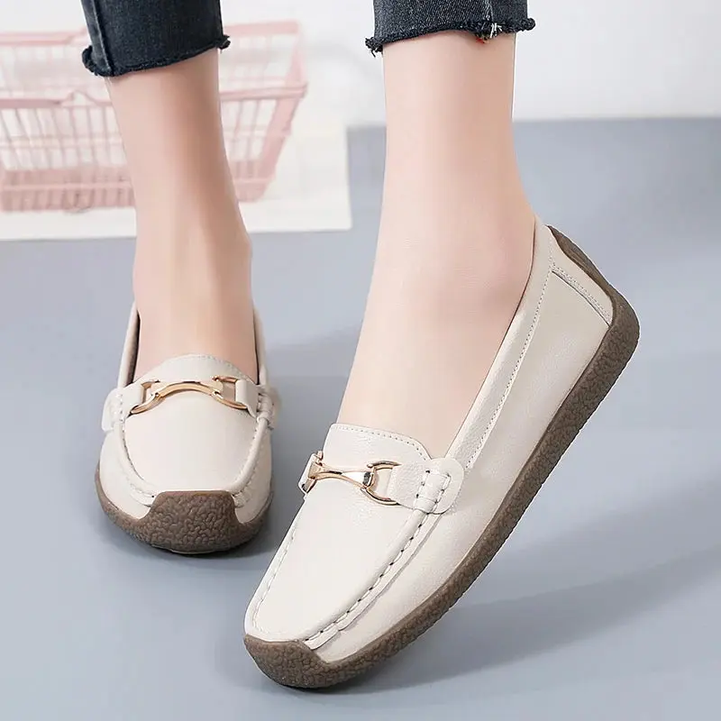 Slip-On Flats for Women – Stylish & Comfortable Moccasin Design