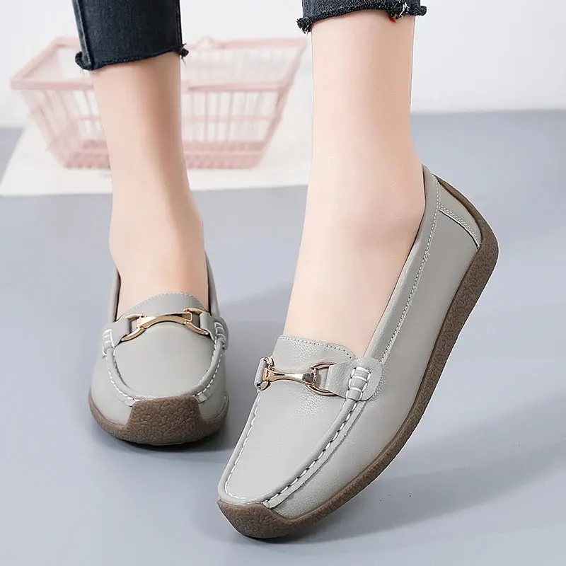 Slip-On Flats for Women – Stylish & Comfortable Moccasin Design - Image 2