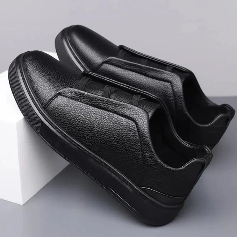 Slip-On Contrast Accent Low-Top Leather Sneakers for Men – Stylish & Comfortable - Image 4