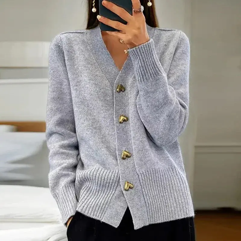 V-Neck Cardigan Sweater for Women – Stylish & Cozy Layering Piece - Image 3