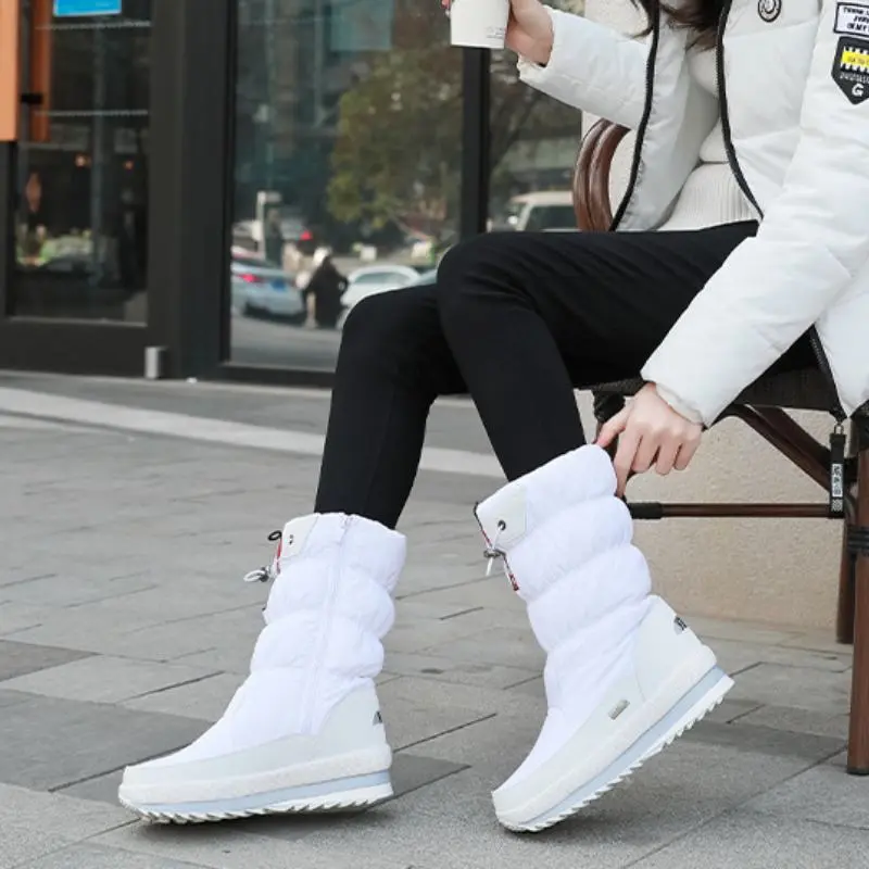 Waterproof Mid-Calf Boots for Women – Cozy & Stylish for Winter
